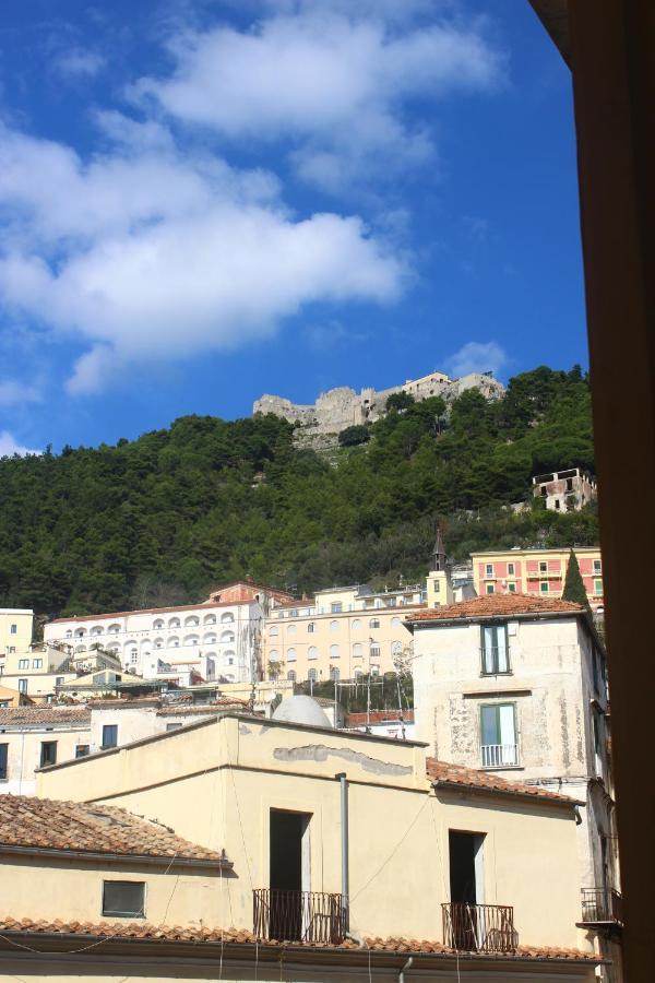 Salerno Experience Hostel ภายนอก รูปภาพ