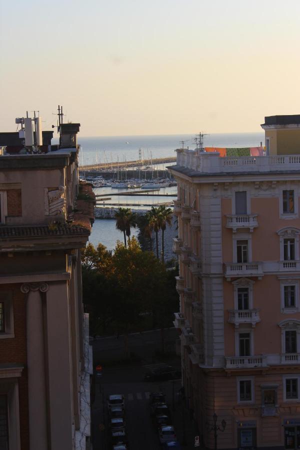 Salerno Experience Hostel ภายนอก รูปภาพ