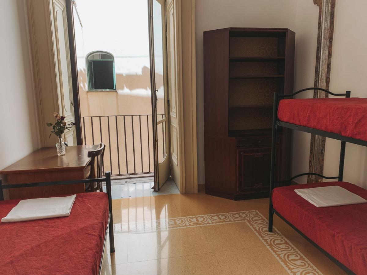 Salerno Experience Hostel ภายนอก รูปภาพ
