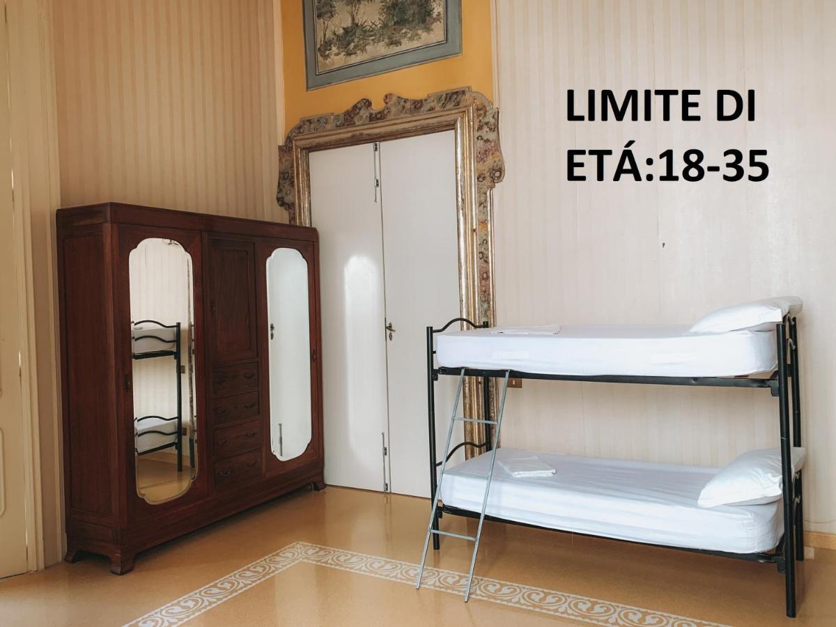 Salerno Experience Hostel ภายนอก รูปภาพ
