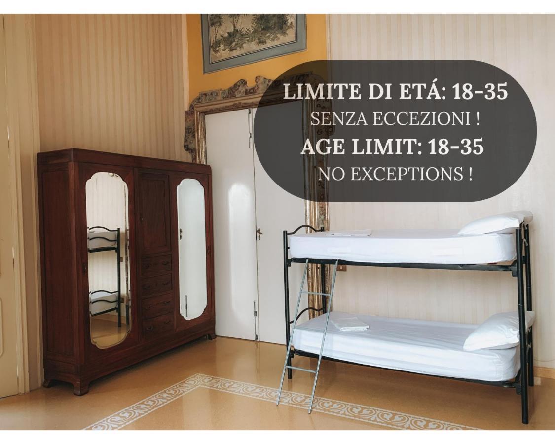 Salerno Experience Hostel ภายนอก รูปภาพ