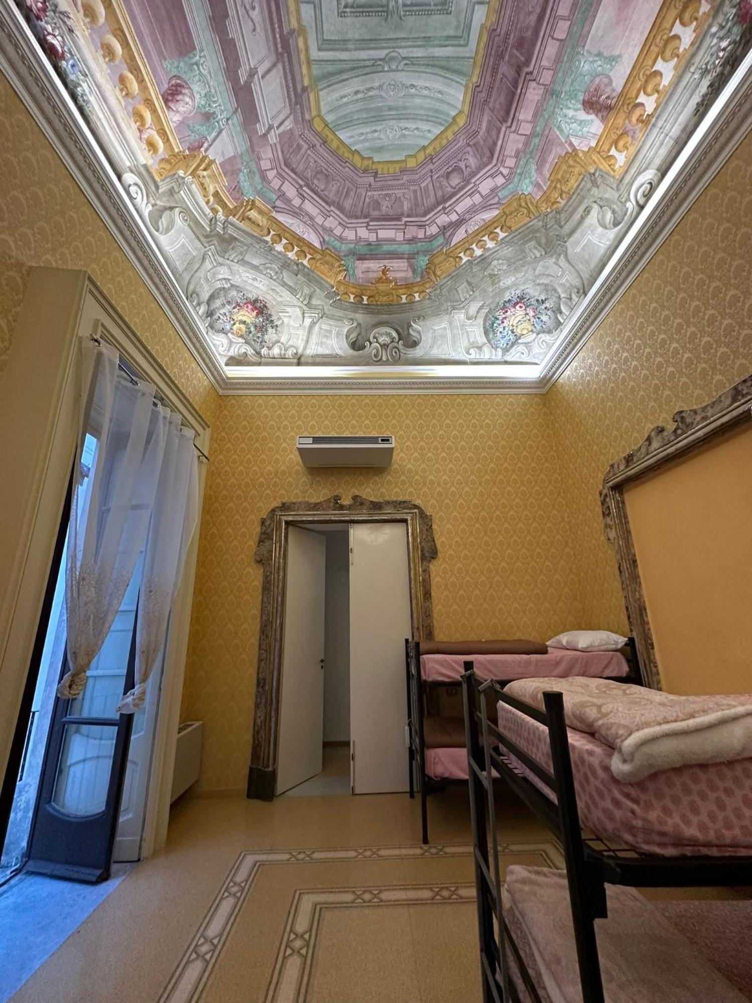 Salerno Experience Hostel ภายนอก รูปภาพ