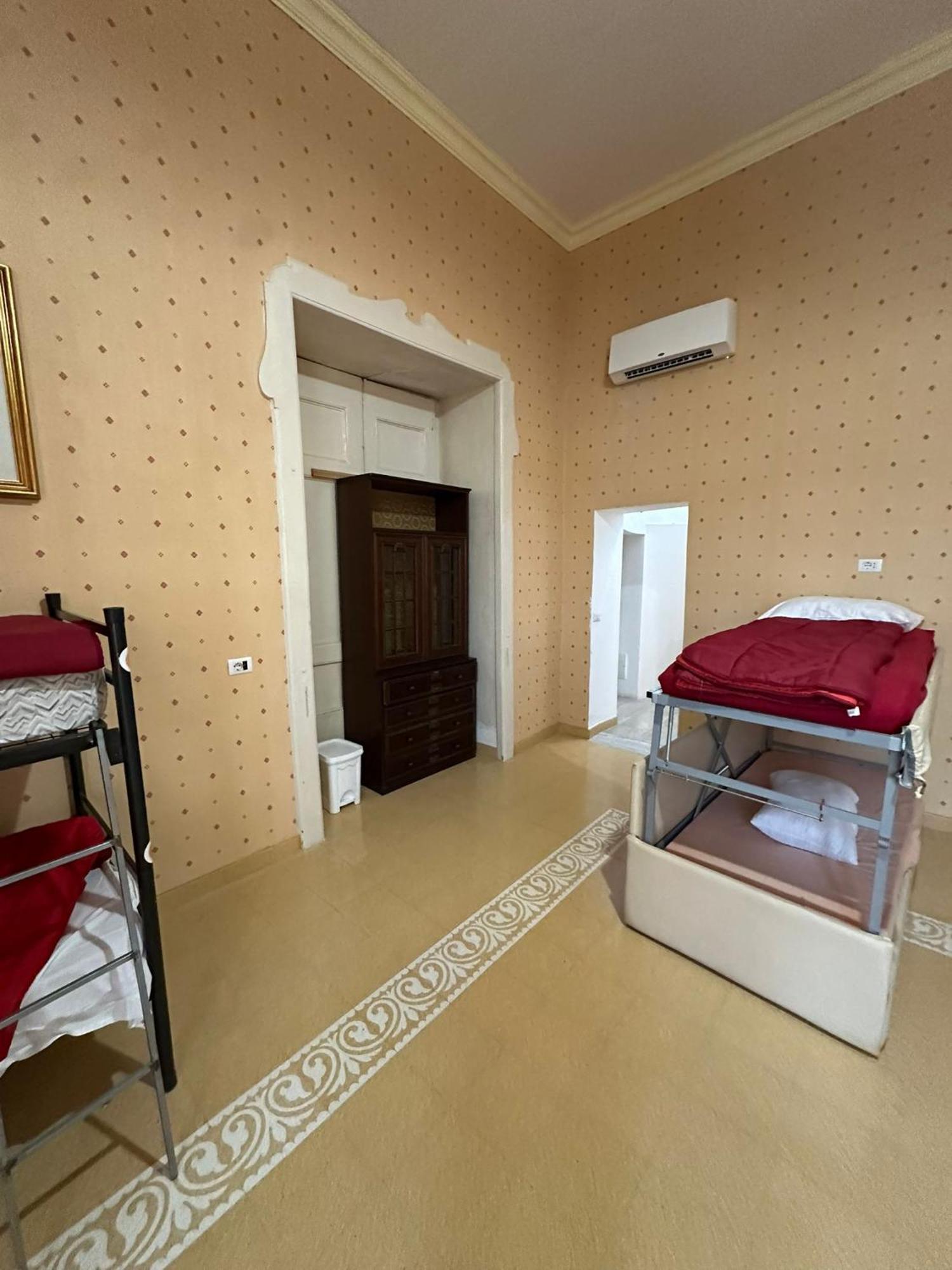 Salerno Experience Hostel ภายนอก รูปภาพ
